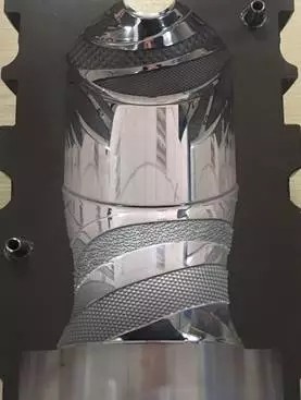 激光纹理加工技术让饮料PET瓶子变得更具个性